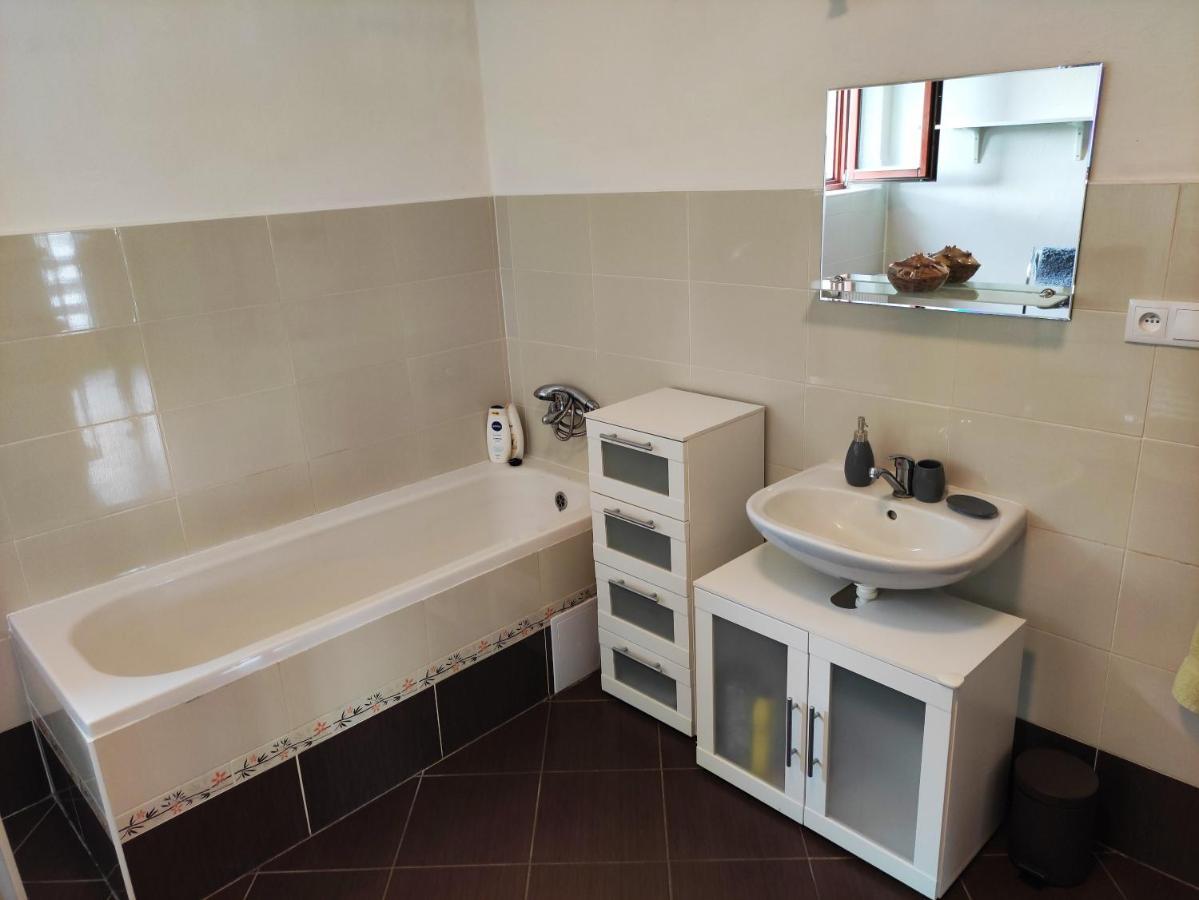 Apartman U Frysavky Frysava Luaran gambar